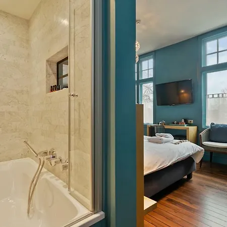 Charming Bed and breakfast 4*
